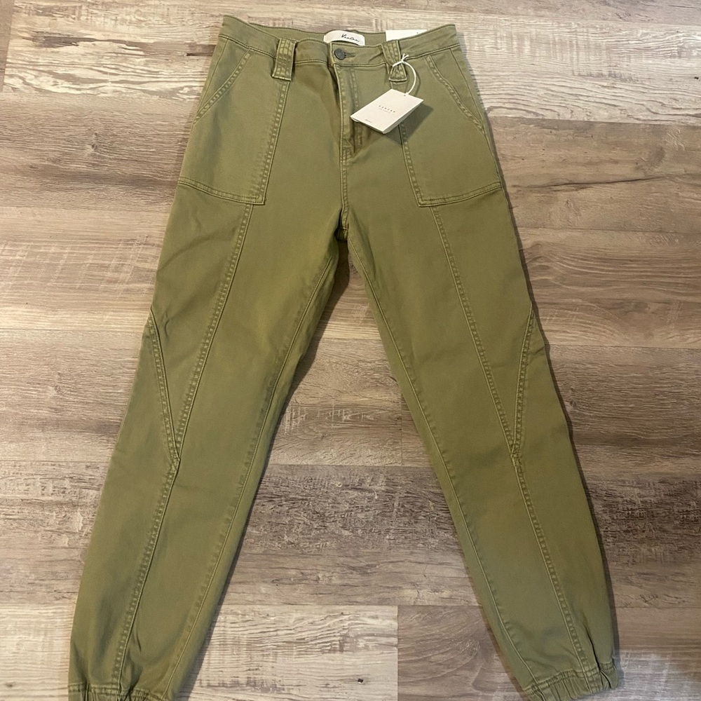Womens olive green kan can joggers